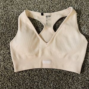 COPY - Bo and tee sports bra